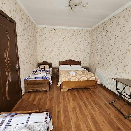 Moon Night Hotell Kazbegi Exteriör bild