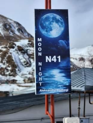 Moon Night Hotell Kazbegi Exteriör bild