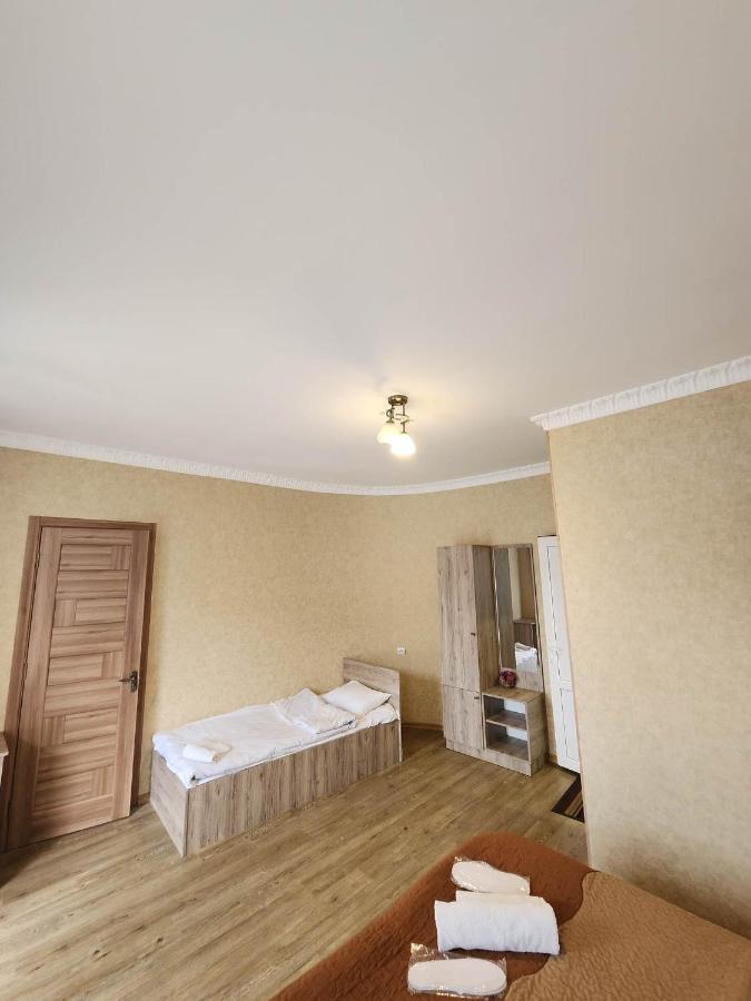 Moon Night Hotell Kazbegi Exteriör bild