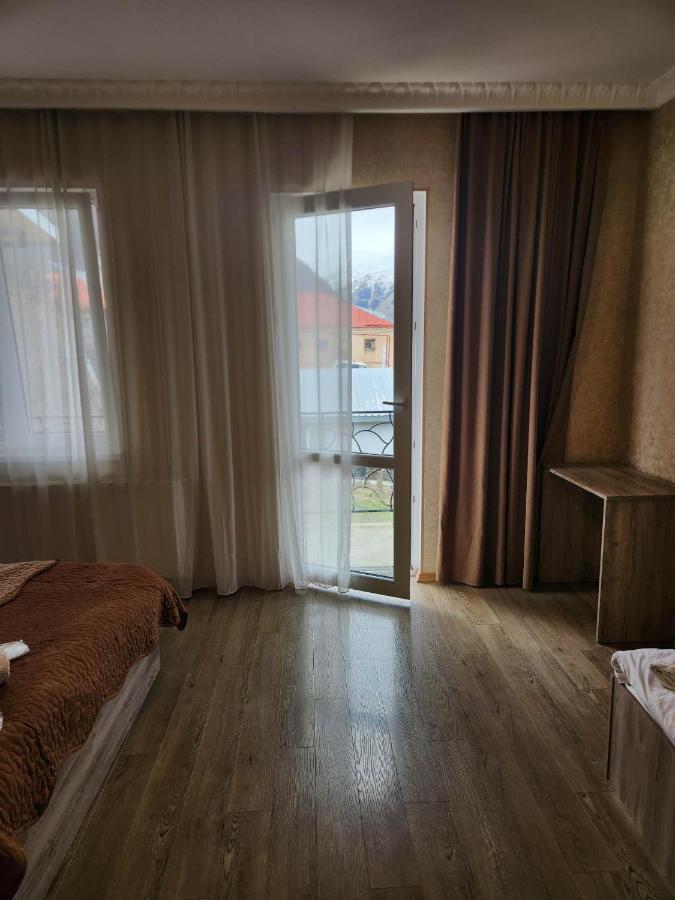 Moon Night Hotell Kazbegi Exteriör bild