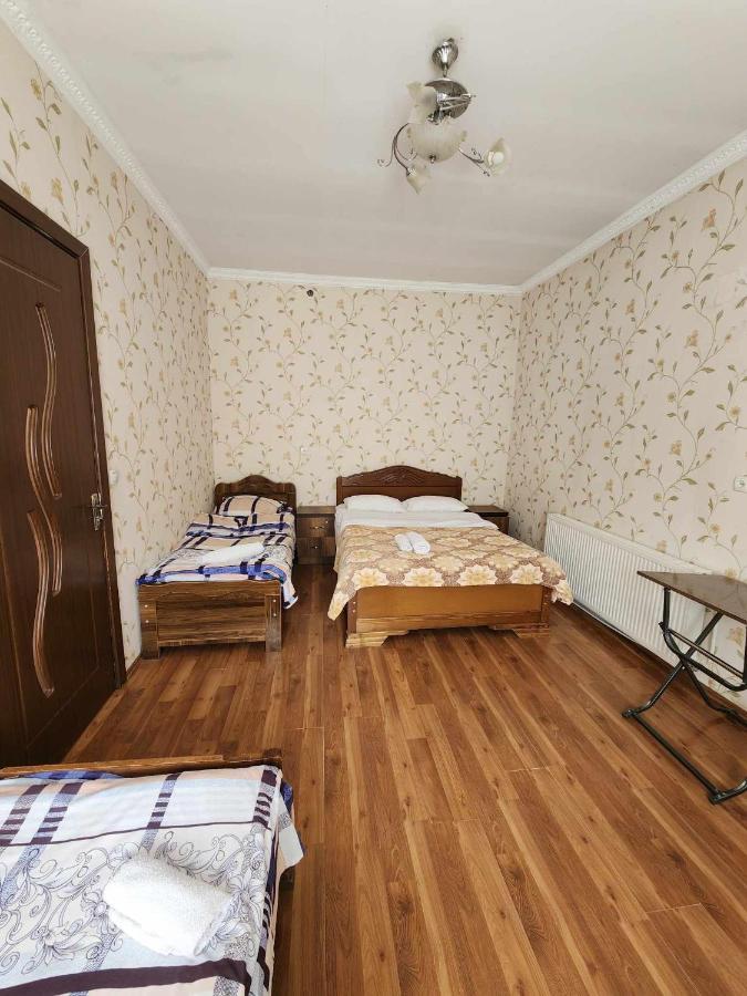 Moon Night Hotell Kazbegi Exteriör bild